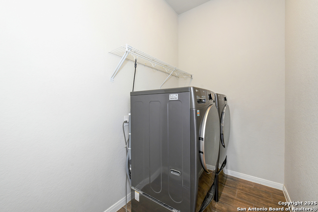 Image 30 of 42 For 22630 Carriage Blf