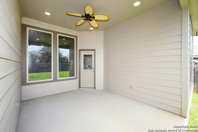 Image 37 of 42 For 22630 Carriage Blf