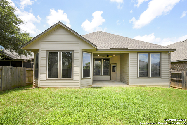 Image 39 of 42 For 22630 Carriage Blf