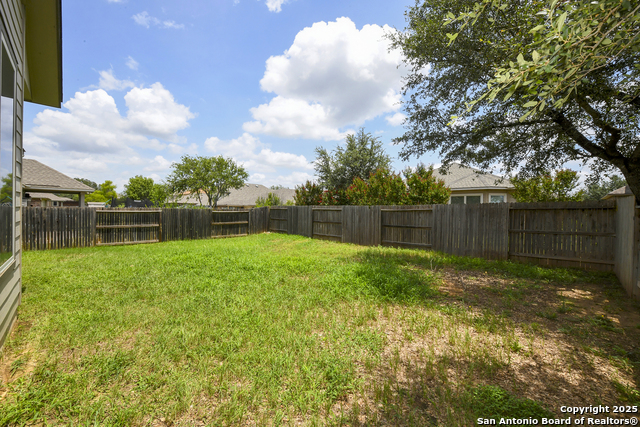 Image 40 of 42 For 22630 Carriage Blf