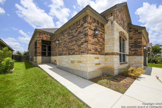 Image 5 of 42 For 22630 Carriage Blf