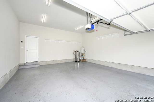 Image 7 of 42 For 22630 Carriage Blf