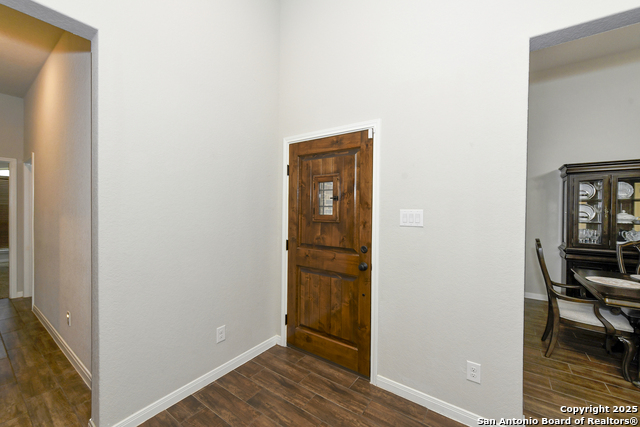 Image 8 of 42 For 22630 Carriage Blf