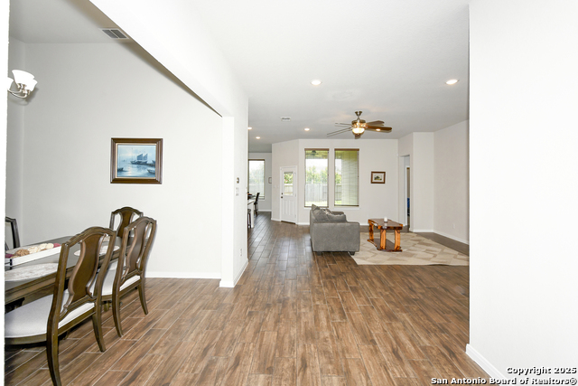 Image 9 of 42 For 22630 Carriage Blf