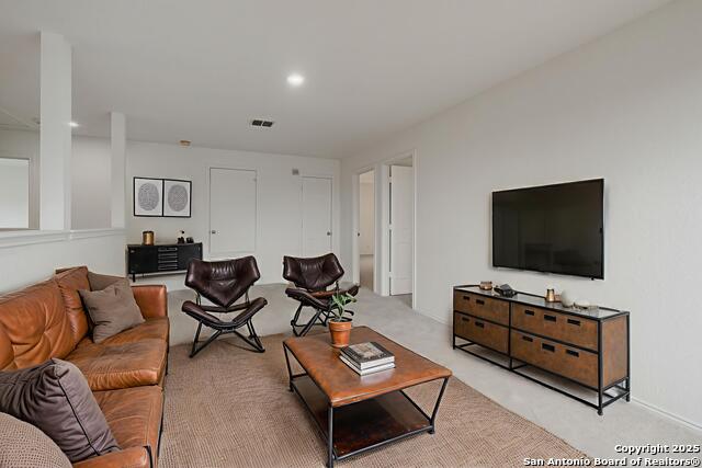 Listing photo id 19 for 7827 Oakdale Park