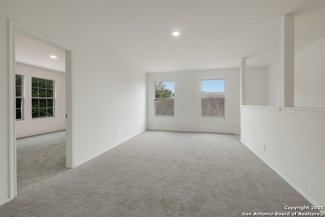 Listing photo id 22 for 7827 Oakdale Park