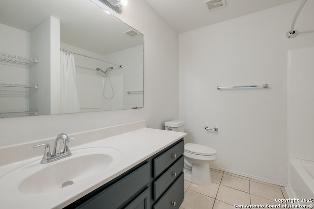 Listing photo id 29 for 7827 Oakdale Park