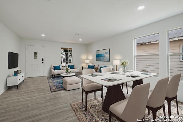 Listing photo id 6 for 7827 Oakdale Park