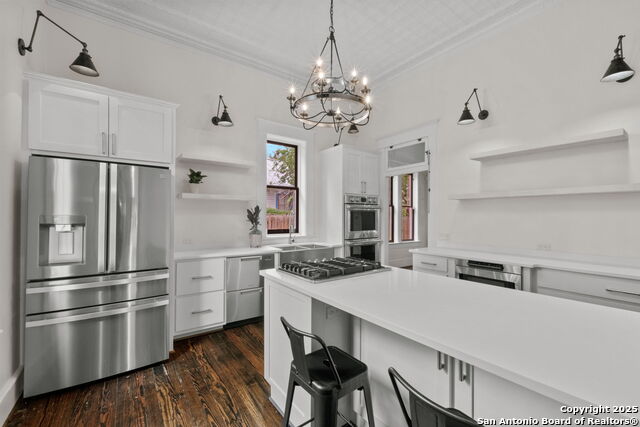 Image 13 of 41 For 509 W Austin St
