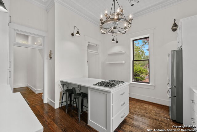 Image 15 of 41 For 509 W Austin St