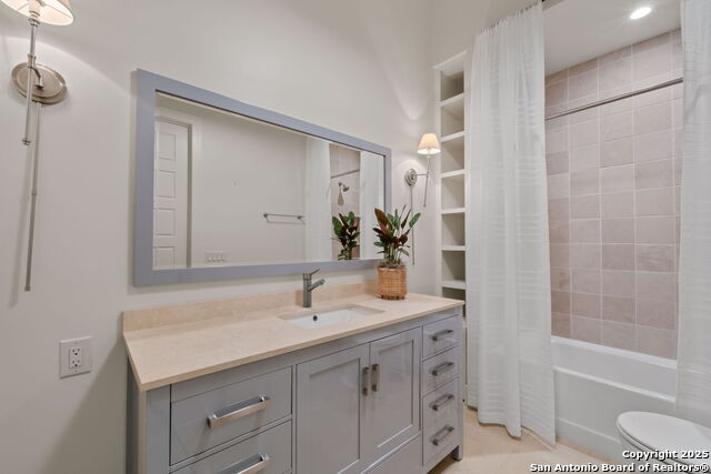 Image 24 of 41 For 509 W Austin St