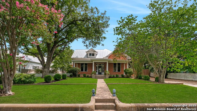 Image 39 of 41 For 509 W Austin St