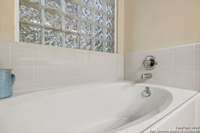Listing photo id 26 for 202 Willow Grove