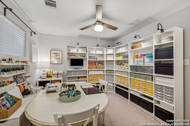 Listing photo id 29 for 202 Willow Grove