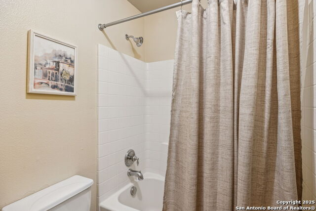Listing photo id 34 for 202 Willow Grove