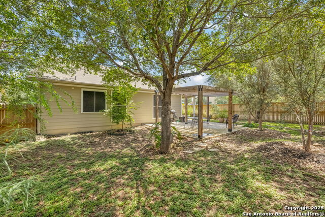 Listing photo id 43 for 202 Willow Grove