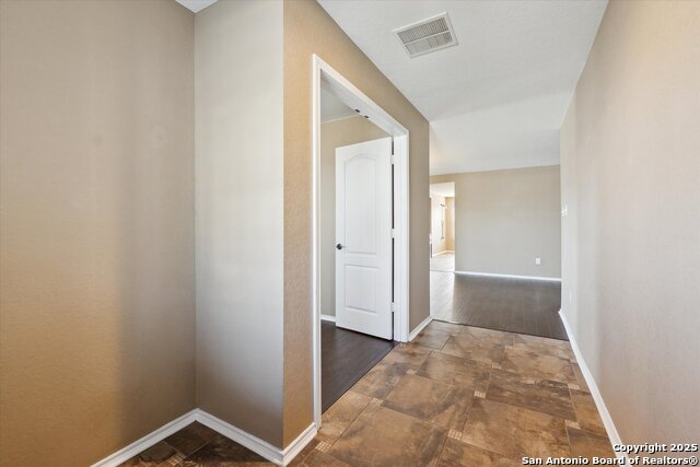 Image 4 of 46 For 7503 Copper Meadow