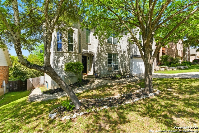 Listing photo id 0 for 59 Roan Heights