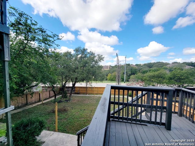 Listing photo id 18 for 59 Roan Heights