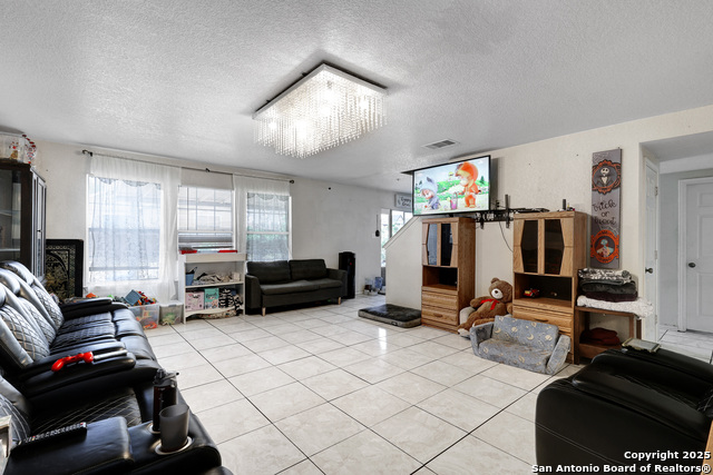 Image 5 of 21 For 1515 Agency  