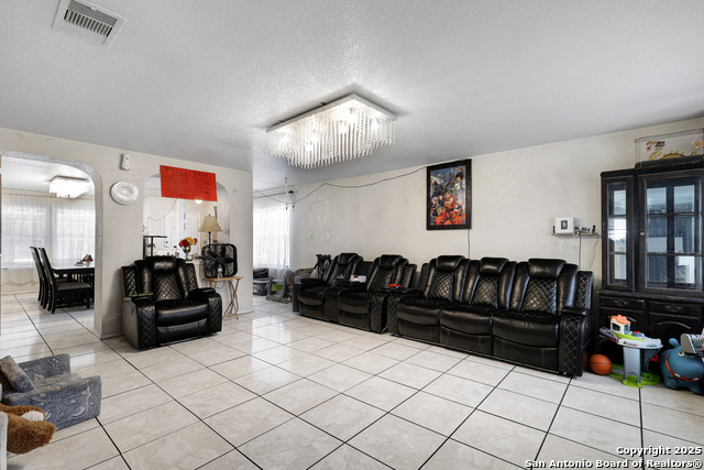 Image 6 of 21 For 1515 Agency  