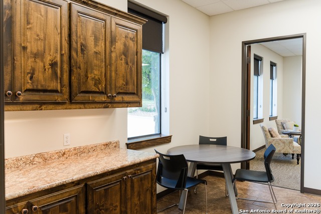Listing photo id 9 for 19269 Fm 2252 200