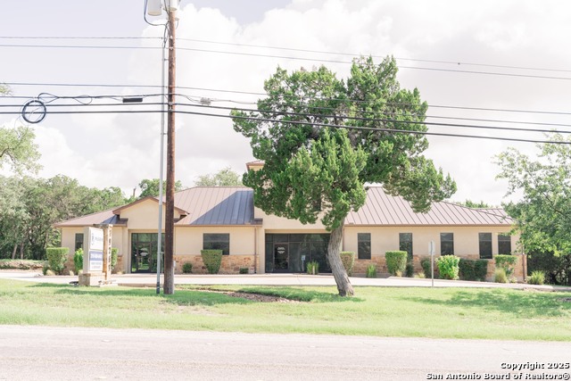 Listing photo id 19 for 19269 Fm 2252 200