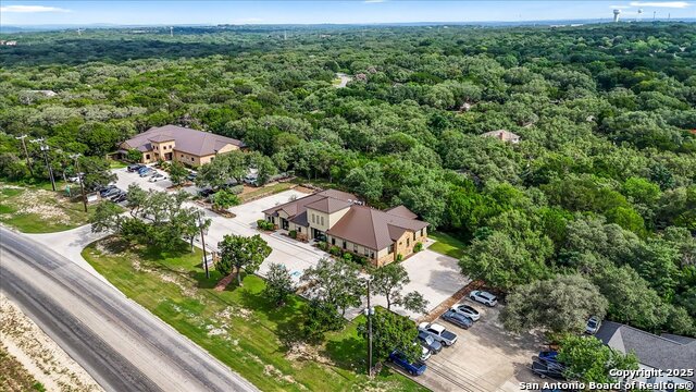 Listing photo id 24 for 19269 Fm 2252 200