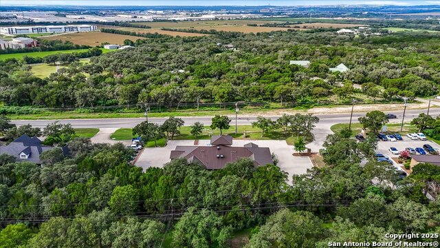 Listing photo id 26 for 19269 Fm 2252 200