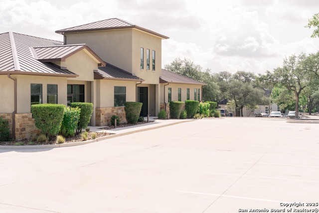 Listing photo id 1 for 19269 Fm 2252 200