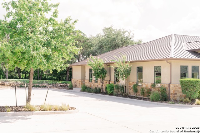 Listing photo id 2 for 19269 Fm 2252 200