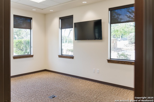 Listing photo id 5 for 19269 Fm 2252 200