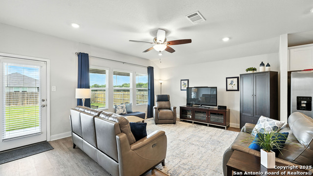 Image 13 of 38 For 1301 Parkwood