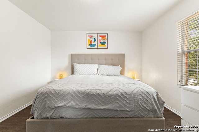 Listing photo id 11 for 12010 Amber Vista