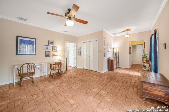 Image 16 of 30 For 205 Larkwood