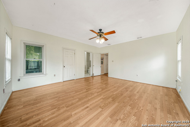 Image 18 of 30 For 205 Larkwood