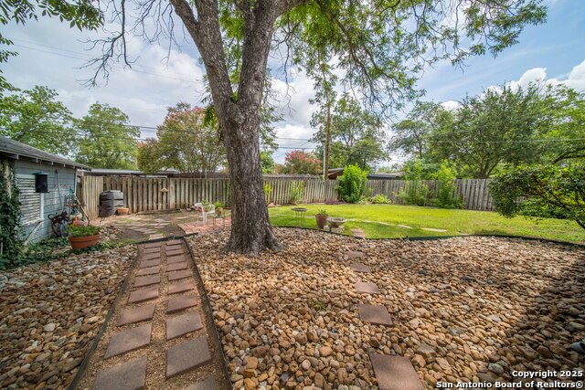 Image 27 of 30 For 205 Larkwood