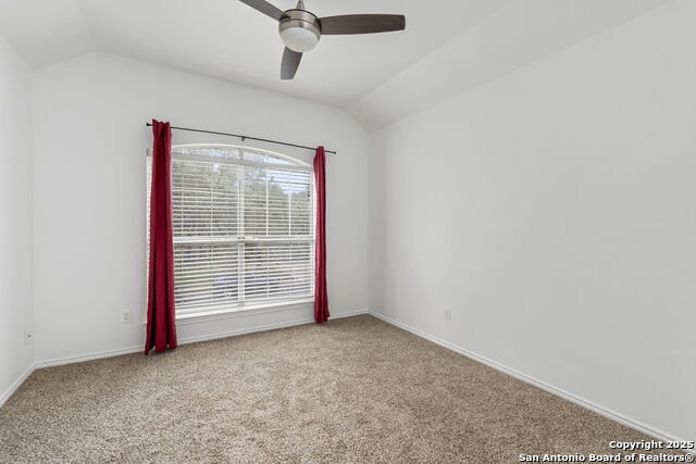 Listing photo id 17 for 4110 Buffalo Bayou