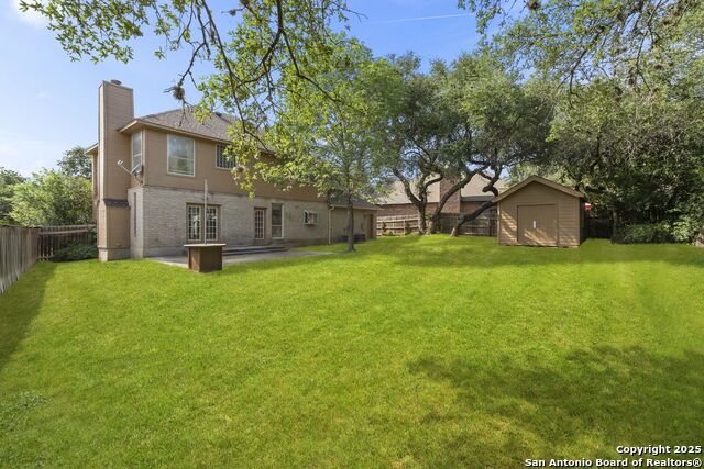 Listing photo id 24 for 4110 Buffalo Bayou