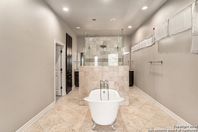 Image 23 of 39 For 2814 Comal Springs