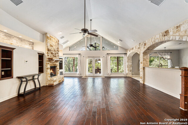 Image 6 of 39 For 2814 Comal Springs