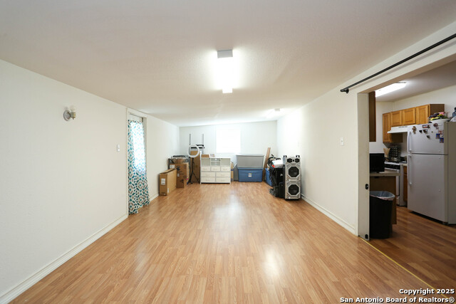 Image 19 of 32 For 246 Flintstone Ln