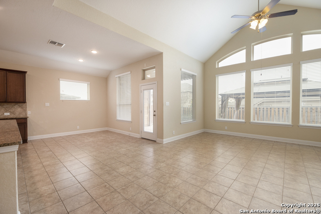 Listing photo id 8 for 3178 Daisy Meadow