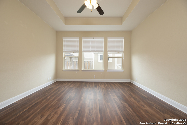 Listing photo id 12 for 3178 Daisy Meadow
