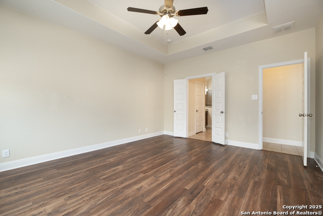 Listing photo id 13 for 3178 Daisy Meadow