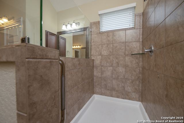 Listing photo id 14 for 3178 Daisy Meadow