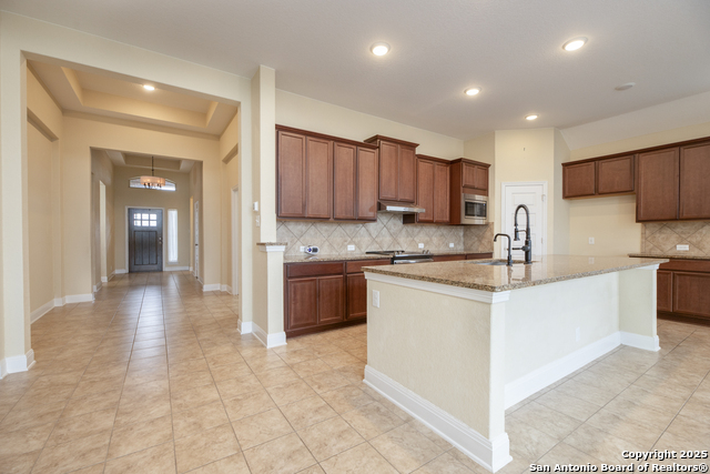 Listing photo id 6 for 3178 Daisy Meadow