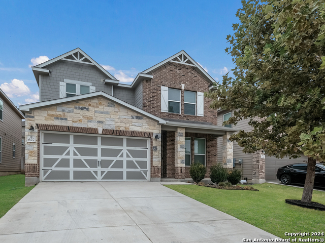 Listing photo id 1 for 627 Anthem Ln
