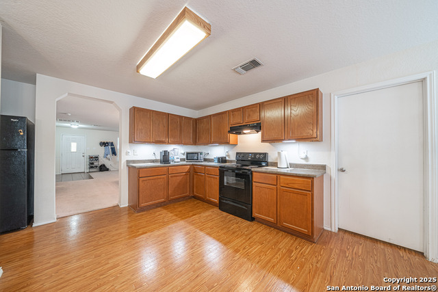 Image 9 of 34 For 228 Willow Crest