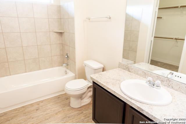 Image 9 of 11 For 8223 Tesoro Hills